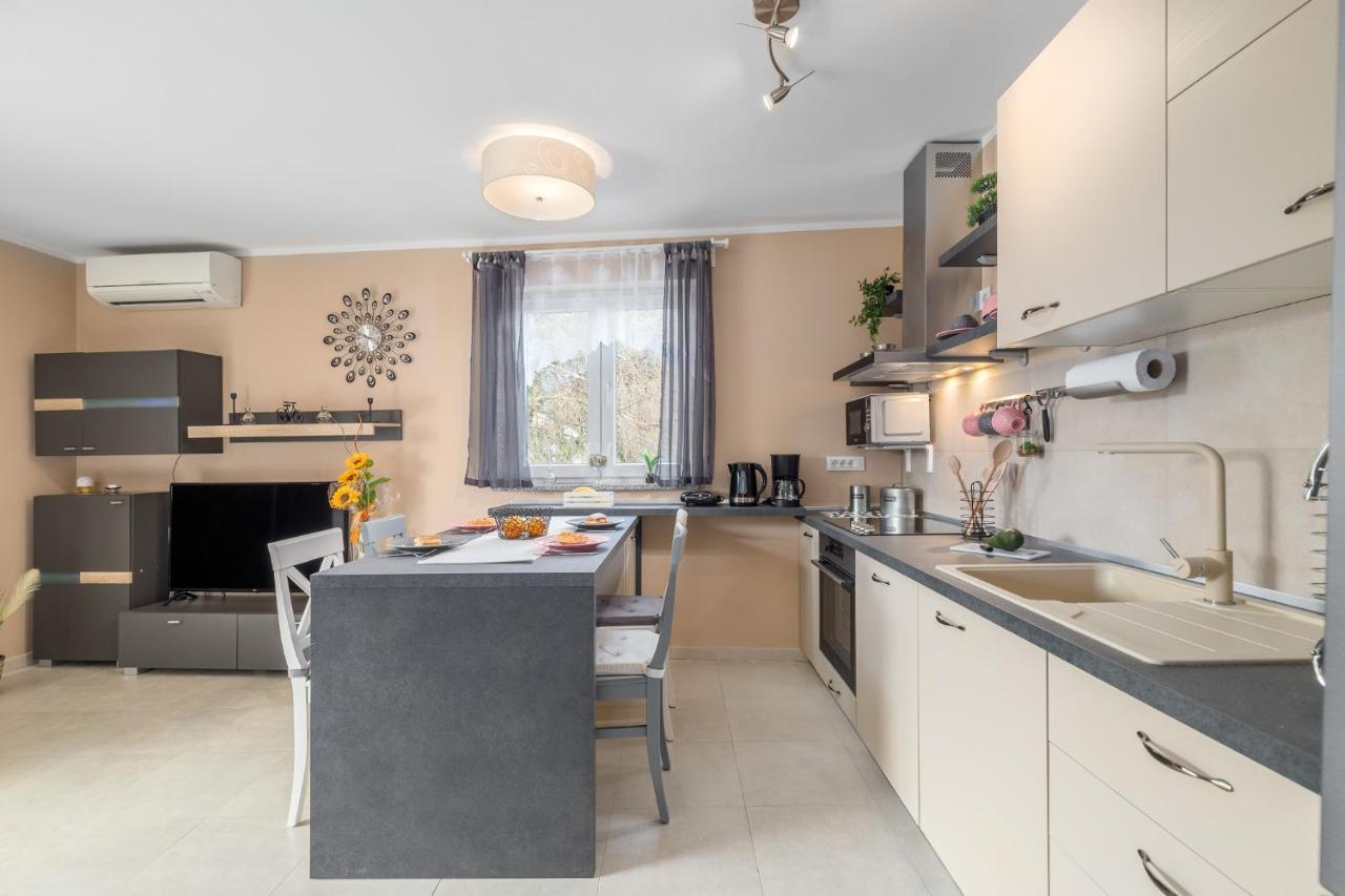 Apartment Andrea Porec Ngoại thất bức ảnh